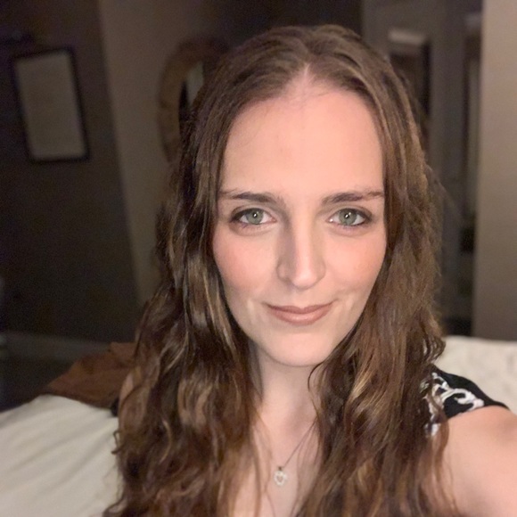 Meet your Posher, Liah - Picture 1 of 1